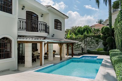 Villa en Alquiler